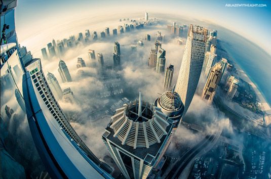 Der Fotograf Sebastian Opitz hat dieses atemberaubende Bild aus dem 85. Stock des Princess Tower in Dubai aufgenommen. Bild Sebastian Opitz