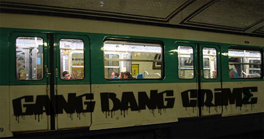 Ingyenes graffiti betűtípusok: Gang bang