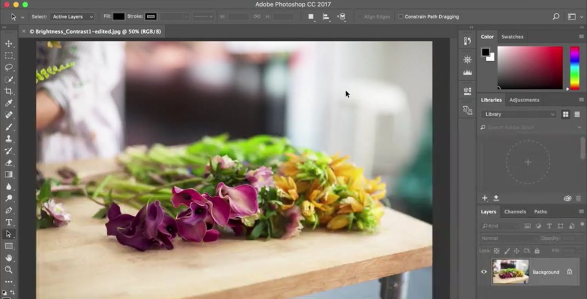 Tutoriales de Photoshop: Foto de flores en la mesa